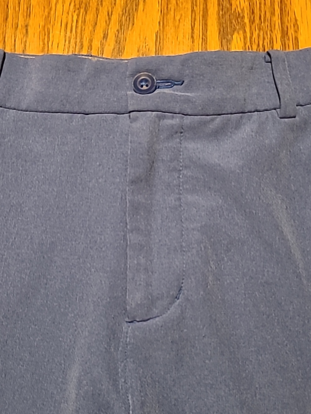 Nike Men's Blue Flat-Front Shorts - Size 30 - Picture 3 of 10
